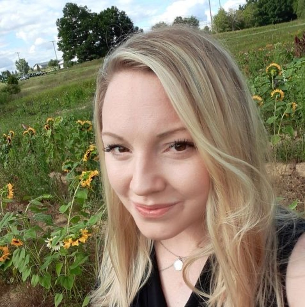 Meet your Posher, Haley